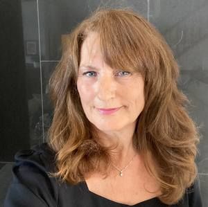 Meet your Posher, Kara